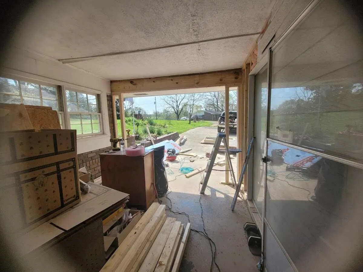 Air movers and dehumidifier for Water Mitigation Services in Bryant